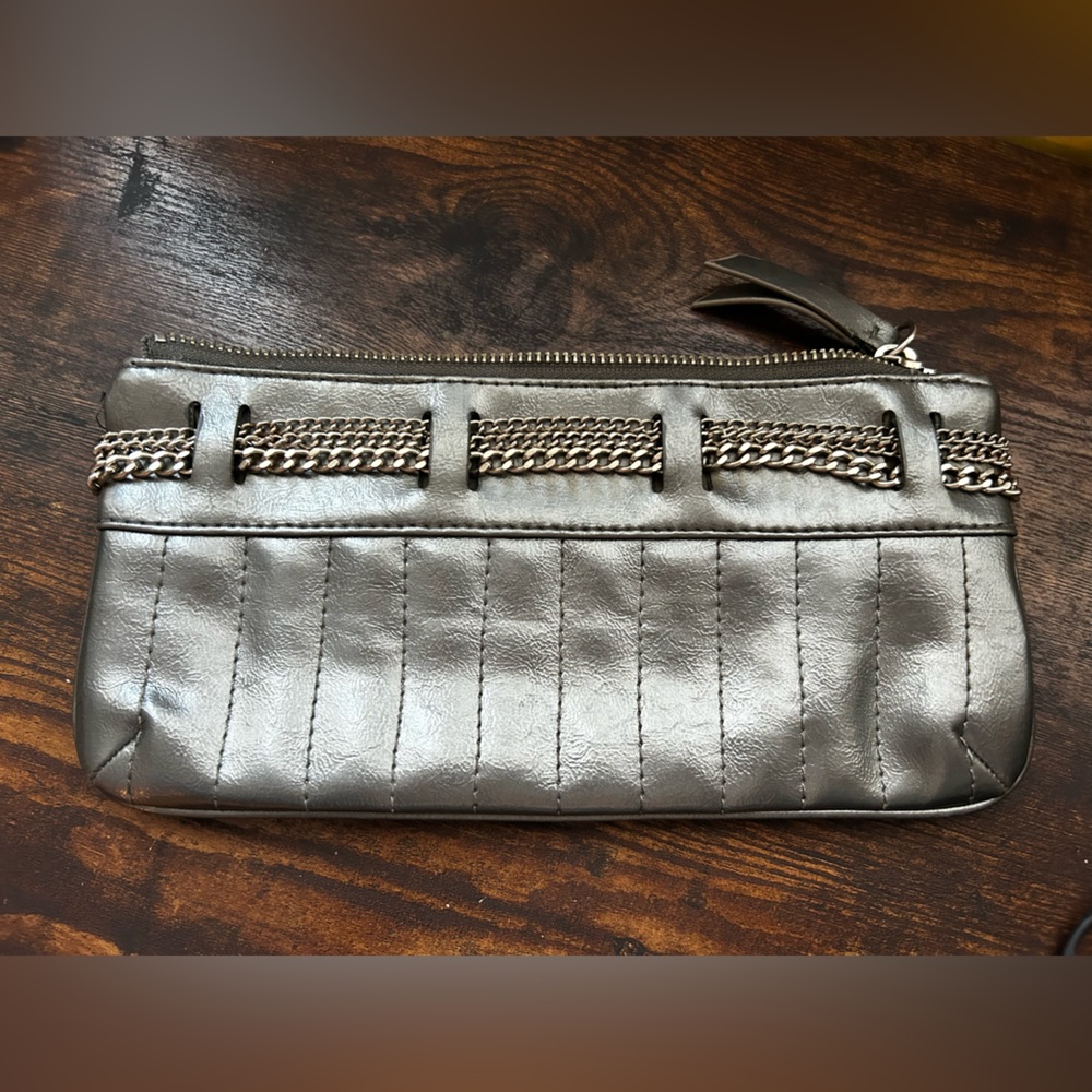 Silver clutch. Express.